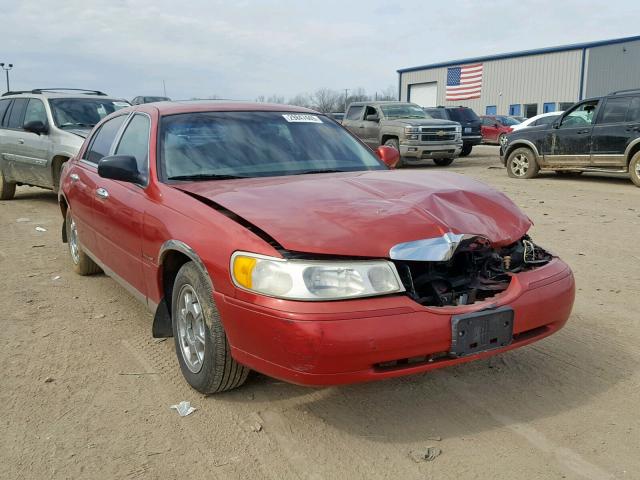 1LNFM82W3WY660361 - 1998 LINCOLN TOWN CAR S RED photo 1