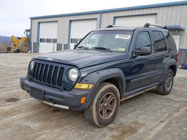 1J4GL38K75W590533 - 2005 JEEP LIBERTY RE GREEN photo 2