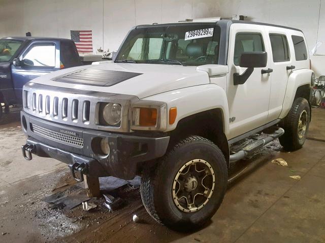 5GTDN13EX78244615 - 2007 HUMMER H3 WHITE photo 2