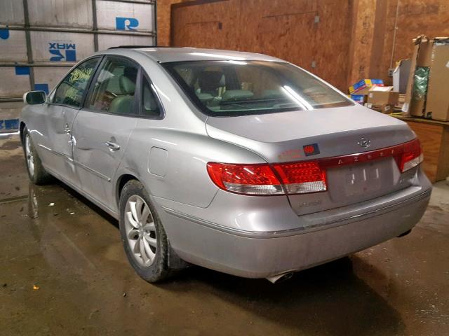 KMHFC46F76A054947 - 2006 HYUNDAI AZERA SE SILVER photo 3