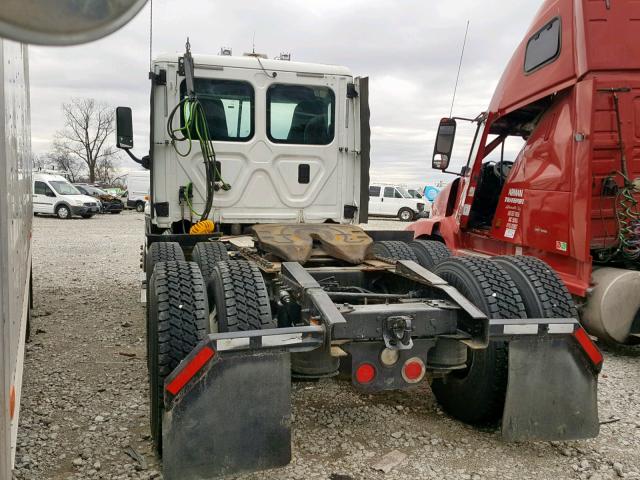 1FUJGEDRXDLFF4535 - 2013 FREIGHTLINER CASCADIA 1 WHITE photo 3