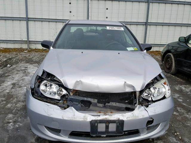 1HGEM22185L051085 - 2005 HONDA CIVIC DX V SILVER photo 9