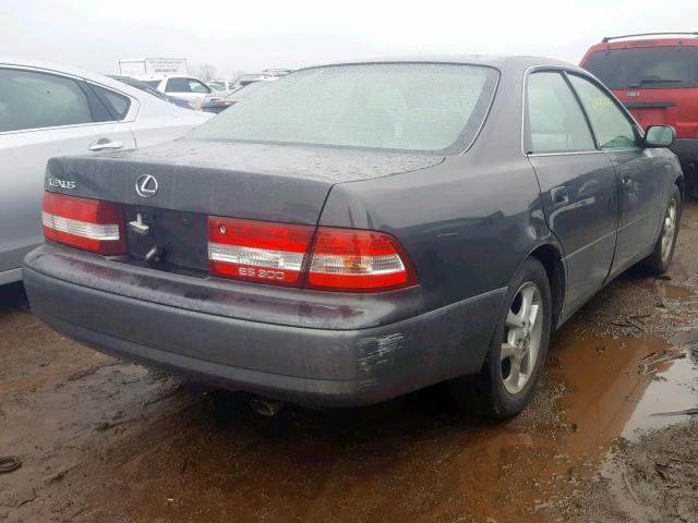 JT8BF28G4Y0269679 - 2000 LEXUS ES 300 GRAY photo 4