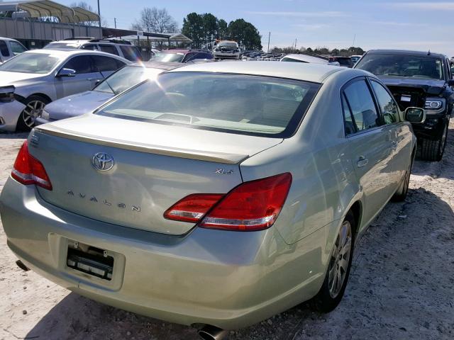 4T1BK36B75U041816 - 2005 TOYOTA AVALON XL GREEN photo 4