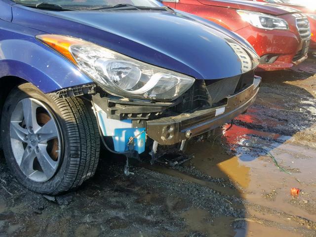 5NPDH4AE1CH096983 - 2012 HYUNDAI ELANTRA BLUE photo 9