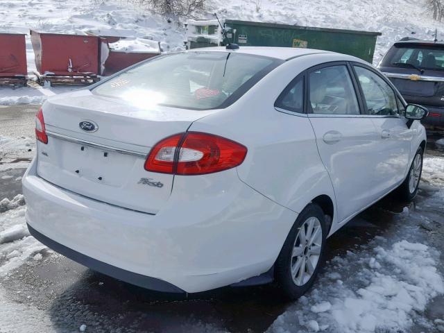 3FADP4CJ3BM186597 - 2011 FORD FIESTA SEL WHITE photo 4