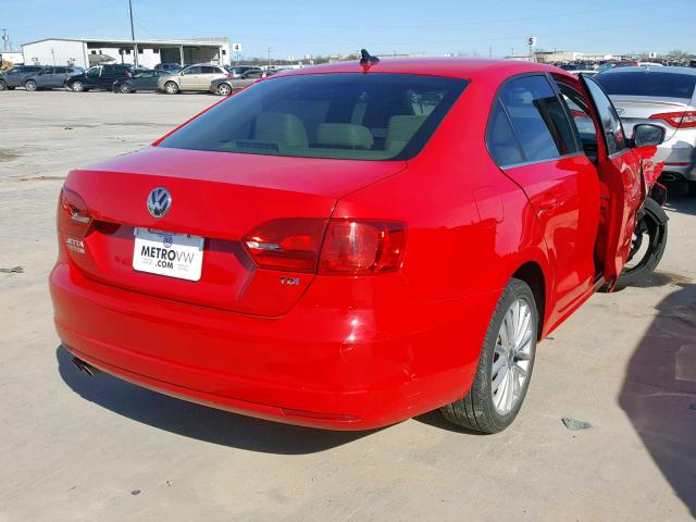 3VWLL7AJ0DM406235 - 2013 VOLKSWAGEN JETTA TDI RED photo 4