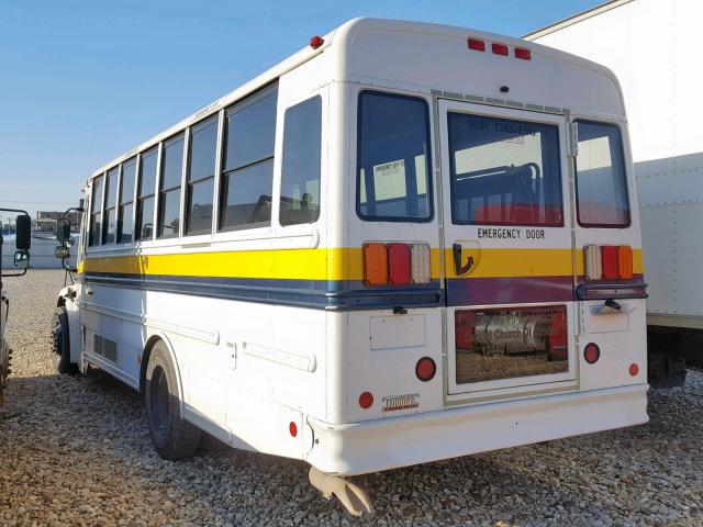 4UZABPDJ19CAB5154 - 2009 FREIGHTLINER CHASSIS B2 WHITE photo 3