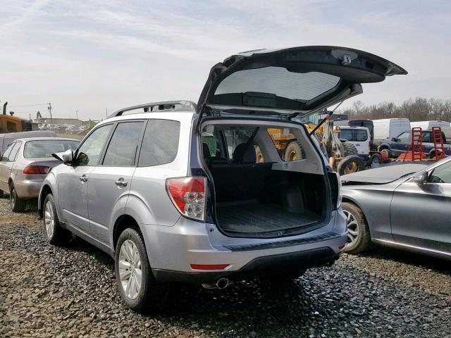 JF2SHAEC2CH469298 - 2012 SUBARU FORESTER L SILVER photo 3