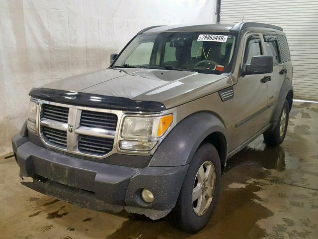 1D8GU28K37W589526 - 2007 DODGE NITRO SXT GOLD photo 2