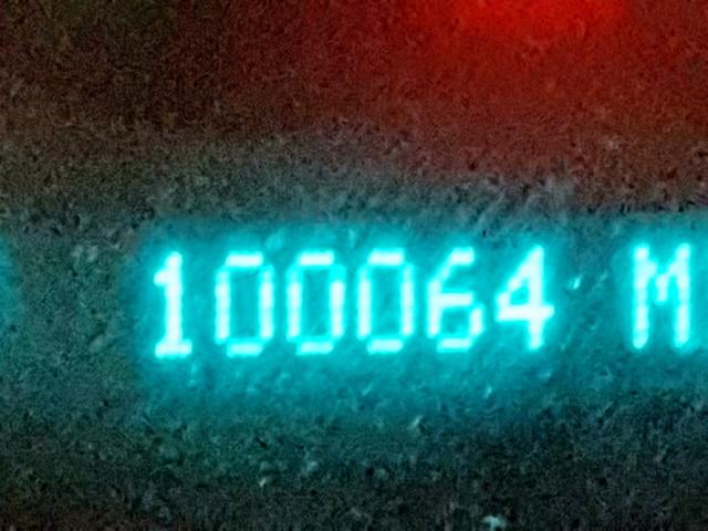 1G1ZC5E0XCF294876 - 2012 CHEVROLET MALIBU 1LT SILVER photo 8