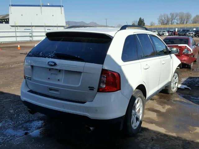 2FMDK4JC0DBB91737 - 2013 FORD EDGE SEL WHITE photo 4