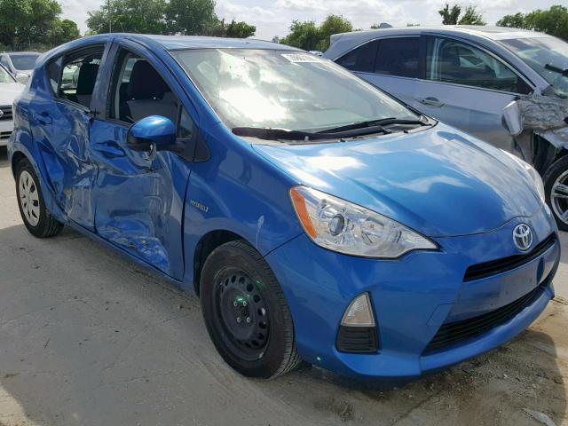 JTDKDTB33E1572140 - 2014 TOYOTA PRIUS C BLUE photo 1