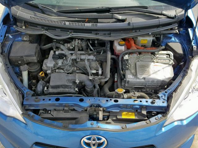 JTDKDTB33E1572140 - 2014 TOYOTA PRIUS C BLUE photo 7