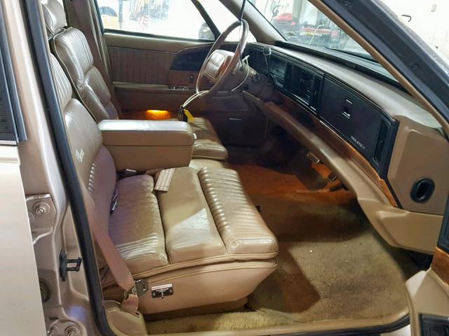 1G4CW53L0N1603378 - 1992 BUICK PARK AVENU GOLD photo 5