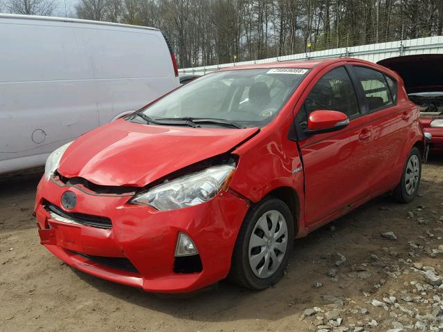 JTDKDTB33D1554736 - 2013 TOYOTA PRIUS C RED photo 2