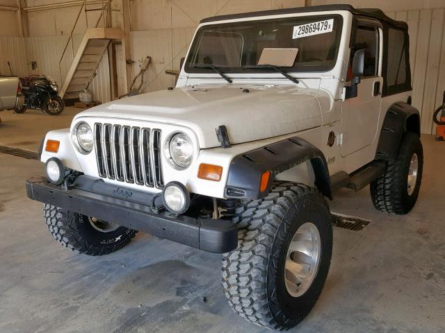 1J4FA29P22P756257 - 1997 JEEP WRANGLER / WHITE photo 2