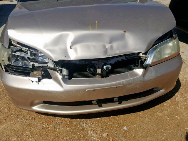 1HGCG5679YA116119 - 2000 HONDA ACCORD GOLD photo 9