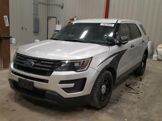 1FM5K8AR2HGB92841 - 2017 FORD EXPLORER P SILVER photo 2