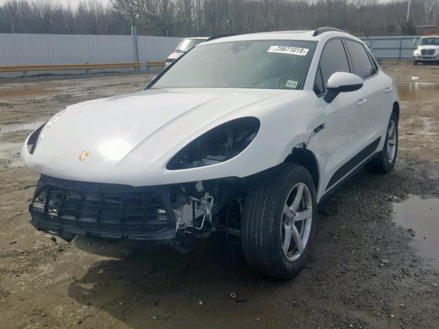 WP1AA2A58JLB05231 - 2018 PORSCHE MACAN WHITE photo 2