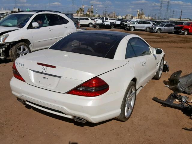 WDBSK71F99F151782 - 2009 MERCEDES-BENZ SL 550 WHITE photo 4