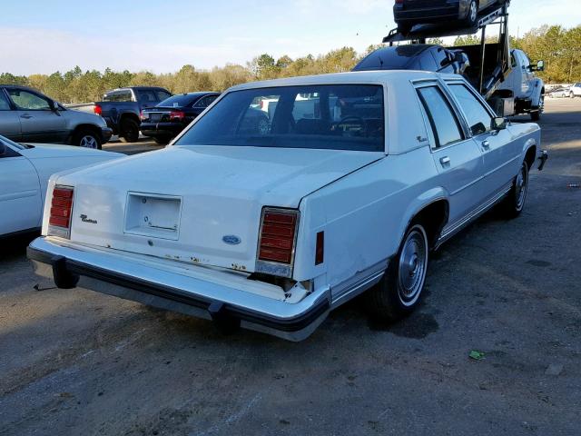 2FABP73F8HX119155 - 1987 FORD CROWN VICT WHITE photo 4