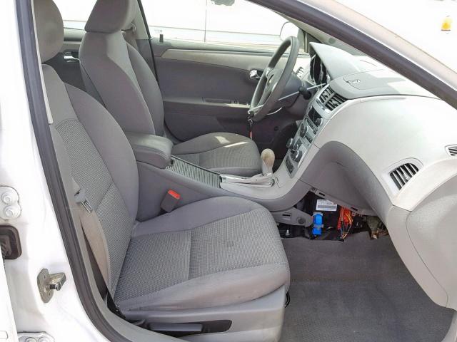 1G1ZB5EB8AF203167 - 2010 CHEVROLET MALIBU LS WHITE photo 5