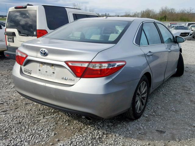 4T1BD1FK7FU145349 - 2015 TOYOTA CAMRY HYBR SILVER photo 4