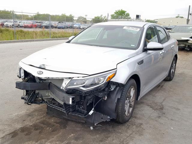 5XXGT4L36KG318306 - 2019 KIA OPTIMA LX SILVER photo 2