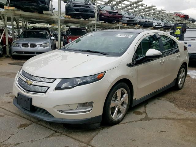 1G1RB6E43CU114869 - 2012 CHEVROLET VOLT WHITE photo 2