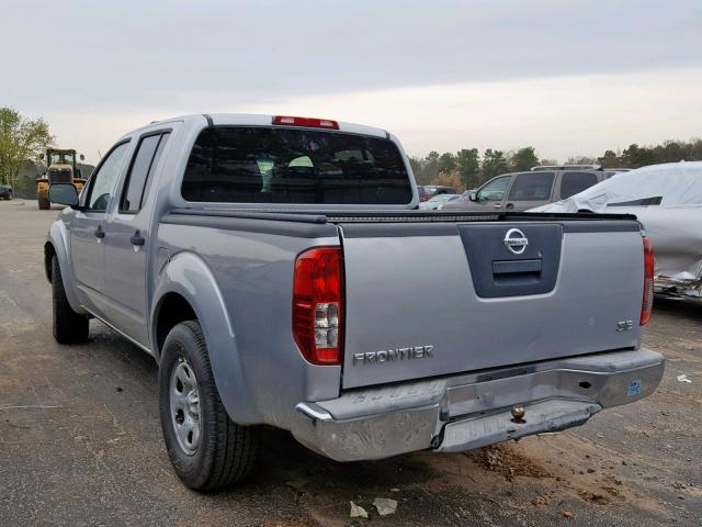 1N6AD07U67C425049 - 2007 NISSAN FRONTIER C GRAY photo 3