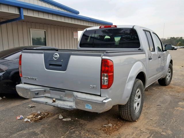 1N6AD07U67C425049 - 2007 NISSAN FRONTIER C GRAY photo 4