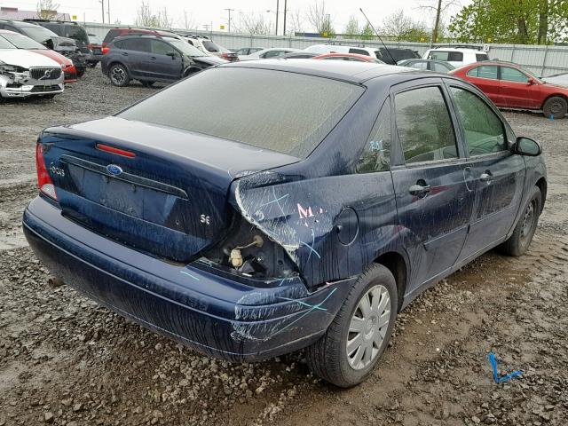 1FAFP34Z24W183961 - 2004 FORD FOCUS SE C BLUE photo 4