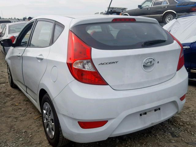 KMHCT5AE0GU246010 - 2016 HYUNDAI ACCENT SE WHITE photo 3