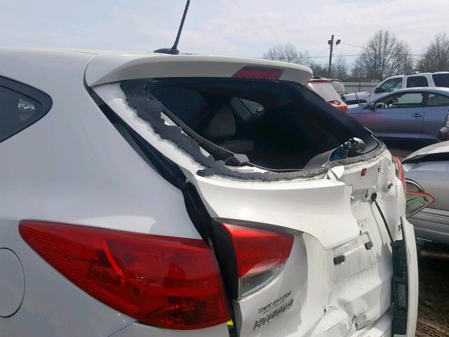 KM8JT3AB7CU489020 - 2012 HYUNDAI TUCSON GL WHITE photo 9