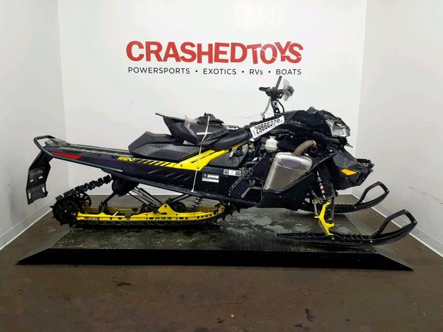 2BPSUXJA5JV000023 - 2018 SKI DOO RENEGADE BLACK photo 1