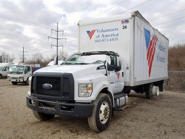 1FDWF7DC0HDB00735 - 2017 FORD F750 SUPER WHITE photo 2