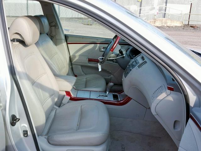 KMHFC46F47A147569 - 2007 HYUNDAI AZERA SE SILVER photo 5