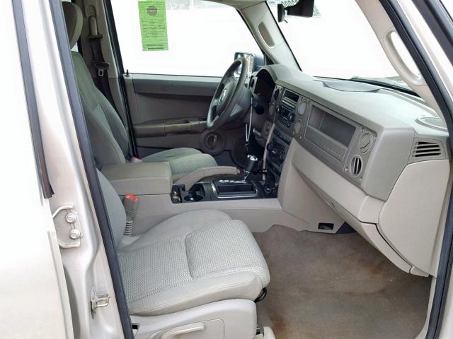 1J8HG48K26C335028 - 2006 JEEP COMMANDER 银色 照片 5