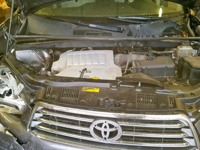 JTEES43A882007138 - 2008 TOYOTA HIGHLANDER GRAY photo 7