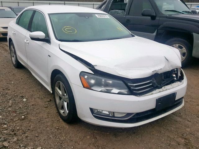 1VWAT7A35FC101469 - 2015 VOLKSWAGEN PASSAT S WHITE photo 1