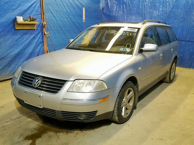 WVWYH63B74E010688 - 2004 VOLKSWAGEN PASSAT GLX 银色 照片 2