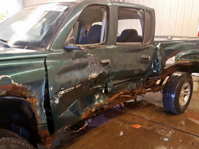 1B7HG48N72S697017 - 2002 DODGE DAKOTA QUA GREEN photo 9