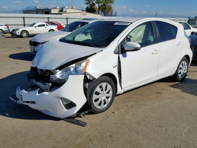 JTDKDTB32D1549611 - 2013 TOYOTA PRIUS C WHITE photo 2