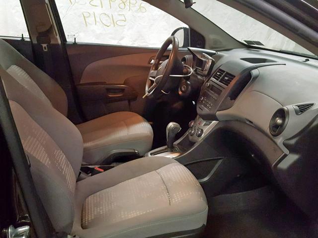 1G1JA5SG4D4202789 - 2013 CHEVROLET SONIC LS 黑色 照片 5