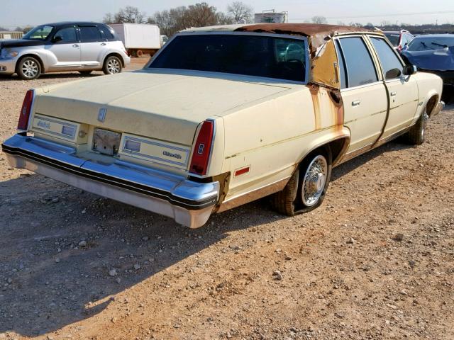 3X69R9M256685 - 1979 OLDSMOBILE 98 REGENCY YELLOW photo 4