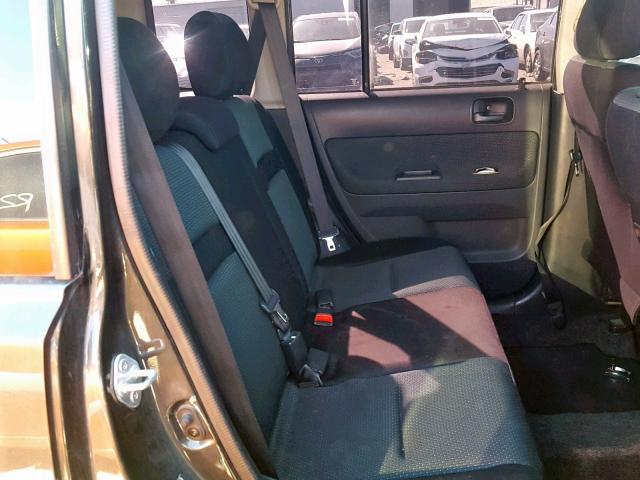 JTLKT324064102633 - 2006 TOYOTA SCION XB GRAY photo 6