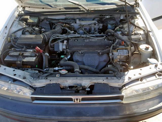 1HGCB7648PA169392 - 1993 HONDA ACCORD DX WHITE photo 7