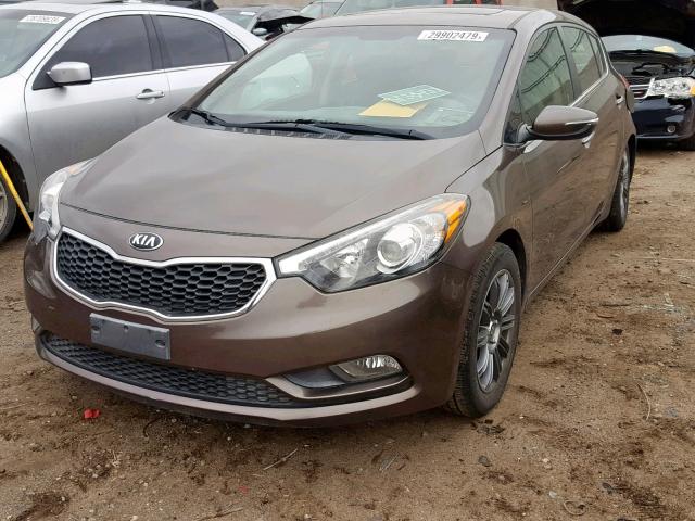 KNAFX5A82F5295425 - 2015 KIA FORTE EX BROWN photo 2