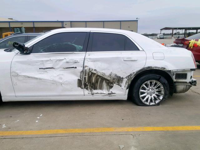 2C3CCAAG1EH272778 - 2014 CHRYSLER 300 WHITE photo 9